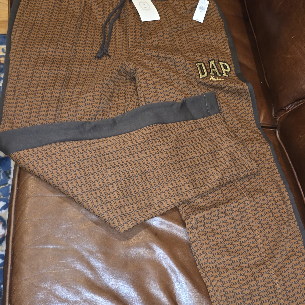 Gap/Dap Sweatpants View 6